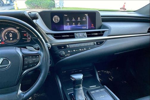 2019 Lexus ES 300h Base