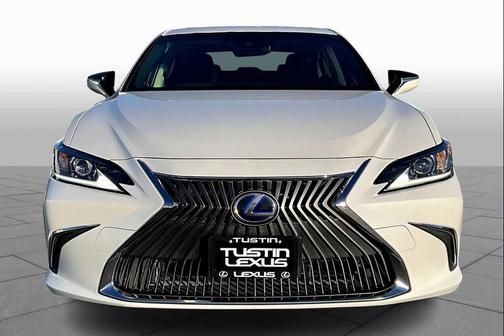 2019 Lexus ES 300h Base