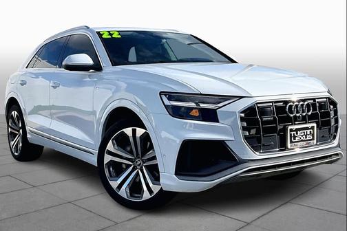 2022 Audi Q8 55 Premium Plus