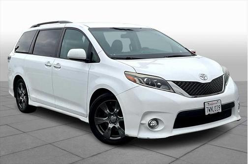 2017 Toyota Sienna SE