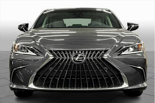 2025 Lexus ES 300h Base