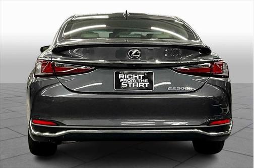 2025 Lexus ES 300h Base