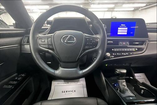 2023 Lexus ES 350 Base