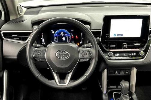 2024 Toyota Corolla Cross XLE