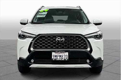 2024 Toyota Corolla Cross XLE