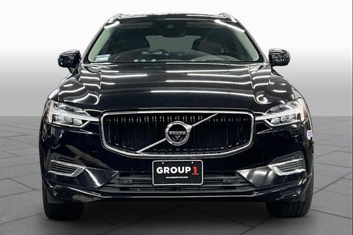 2019 Volvo XC60 Recharge Plug-In Hybrid T8 Momentum