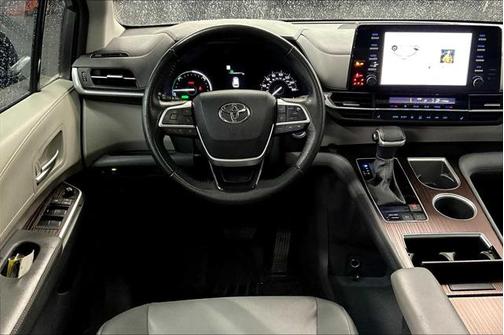 2023 Toyota Sienna XLE 7 Passenger