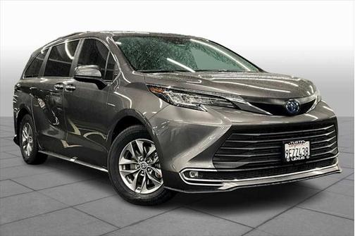 2023 Toyota Sienna XLE 7 Passenger