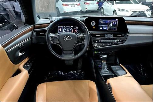 2022 Lexus ES 350 Base