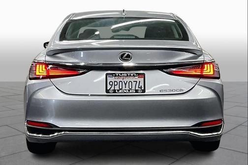 Iridium 2025 Lexus ES 300h Base