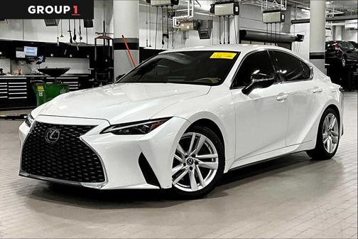 2022 Lexus IS 300 Base