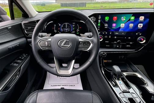 2025 Lexus NX 450h+ Luxury