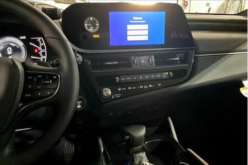 2025 Lexus ES 300h Base