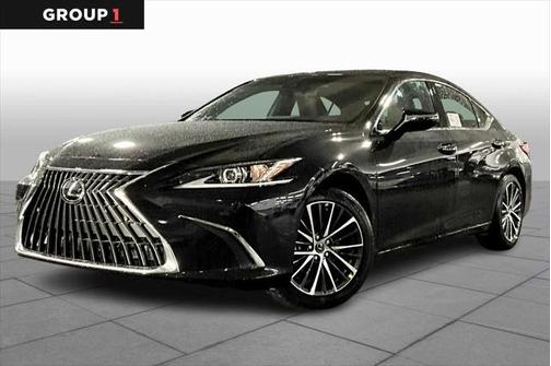 2025 Lexus ES 300h Base