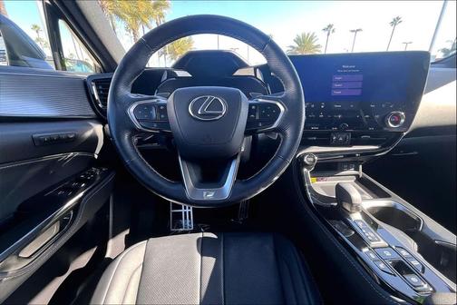 2024 Lexus NX 450h+ F SPORT Handling