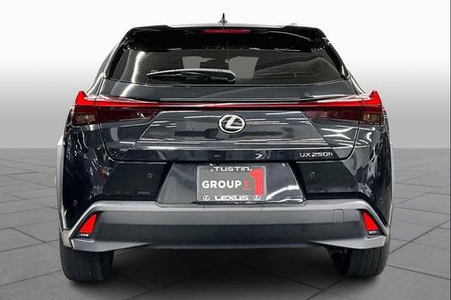 Caviar 2023 Lexus UX 250h Base