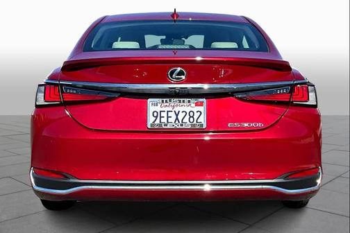 2023 Lexus ES 300h Base