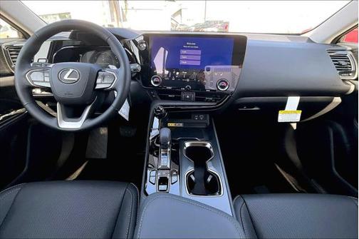 2025 Lexus NX 450h+ Luxury