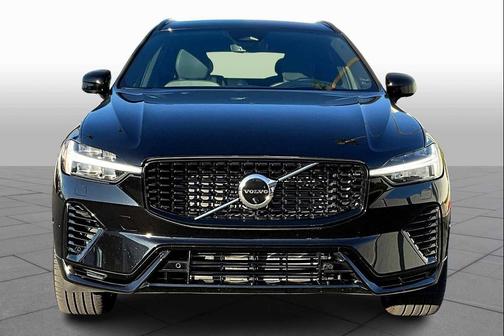 2022 Volvo XC60 Recharge Plug-In Hybrid T8 R-Design
