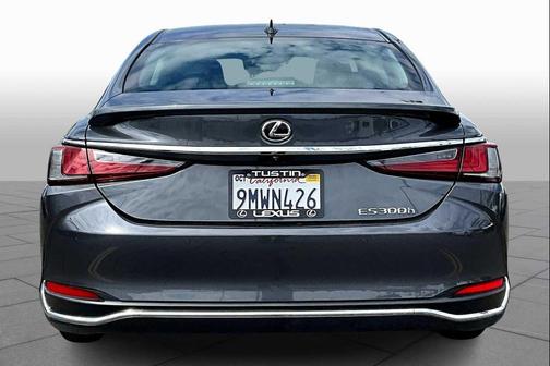 2025 Lexus ES 300h Base
