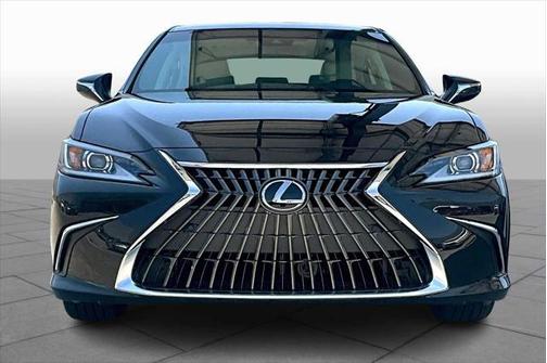 2025 Lexus ES 300h Base