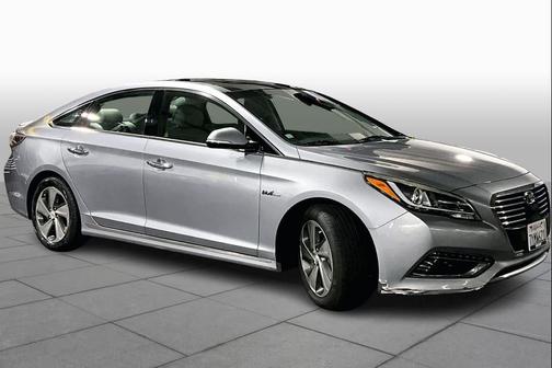 2017 Hyundai SONATA Hybrid Limited