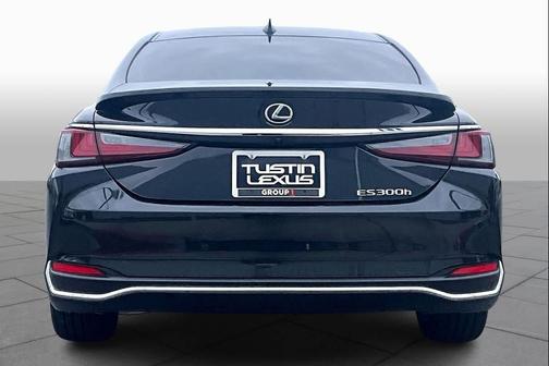 2024 Lexus ES 300h Base