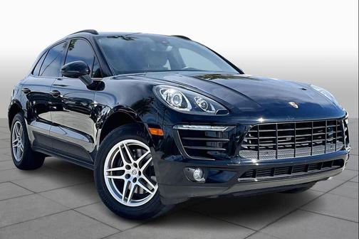 2017 Porsche Macan Base (PDK)