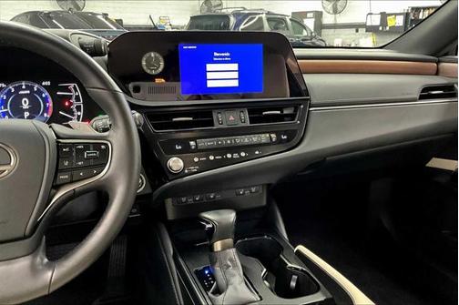 2024 Lexus ES 350 Base