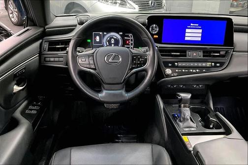2025 Lexus ES 300h Base