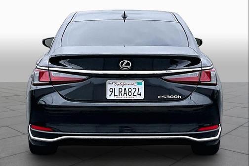 Caviar 2024 Lexus ES 300h Base