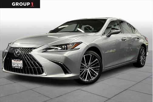 2025 Lexus ES 300h Base