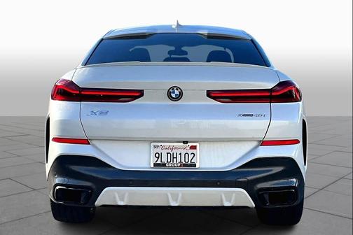2022 BMW X6 xDrive40i