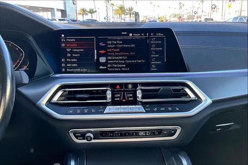 2022 BMW X6 xDrive40i