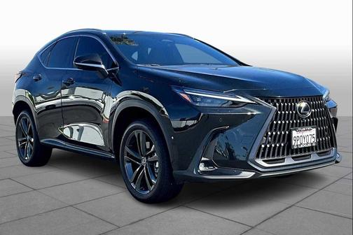 2025 Lexus NX 450h+ Luxury
