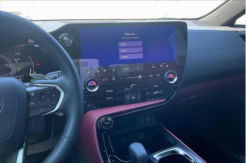 2025 Lexus NX 450h+ Luxury