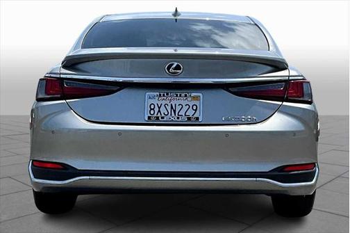 2021 Lexus ES 300h Base