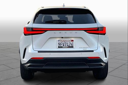 2023 Lexus NX 450h+ Luxury