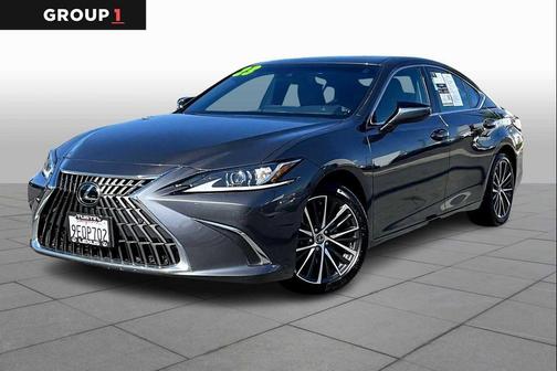 2023 Lexus ES 300h Base