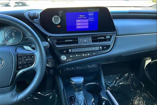 2023 Lexus ES 300h Base