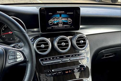 2018 Mercedes-Benz GLC 300 Base