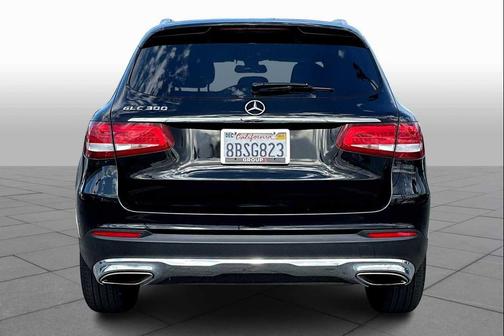 2018 Mercedes-Benz GLC 300 Base
