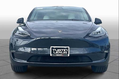 2025 Tesla Model Y Long Range Dual Motor All-Wheel Drive