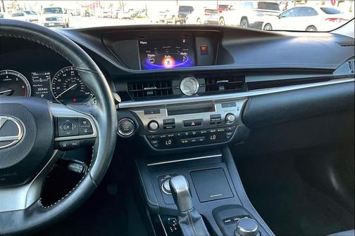 2017 Lexus ES 350 Base