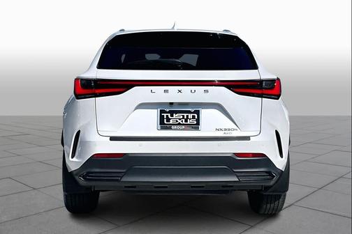 2024 Lexus NX 350h Premium