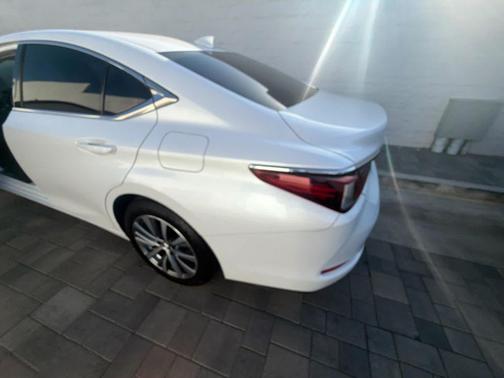 2019 Lexus ES 350 Base