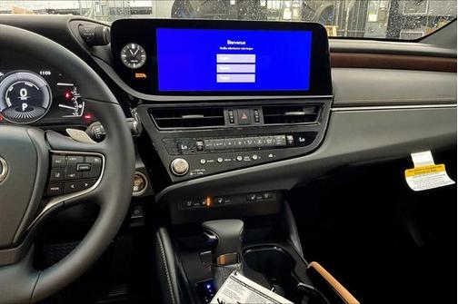 2025 Lexus ES 300h Base