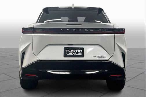 2023 Lexus RZ 450e Premium