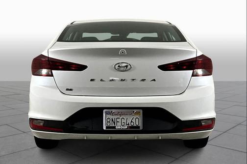 2020 Hyundai ELANTRA SE