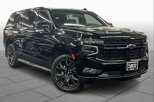 2024 Chevrolet Suburban RST